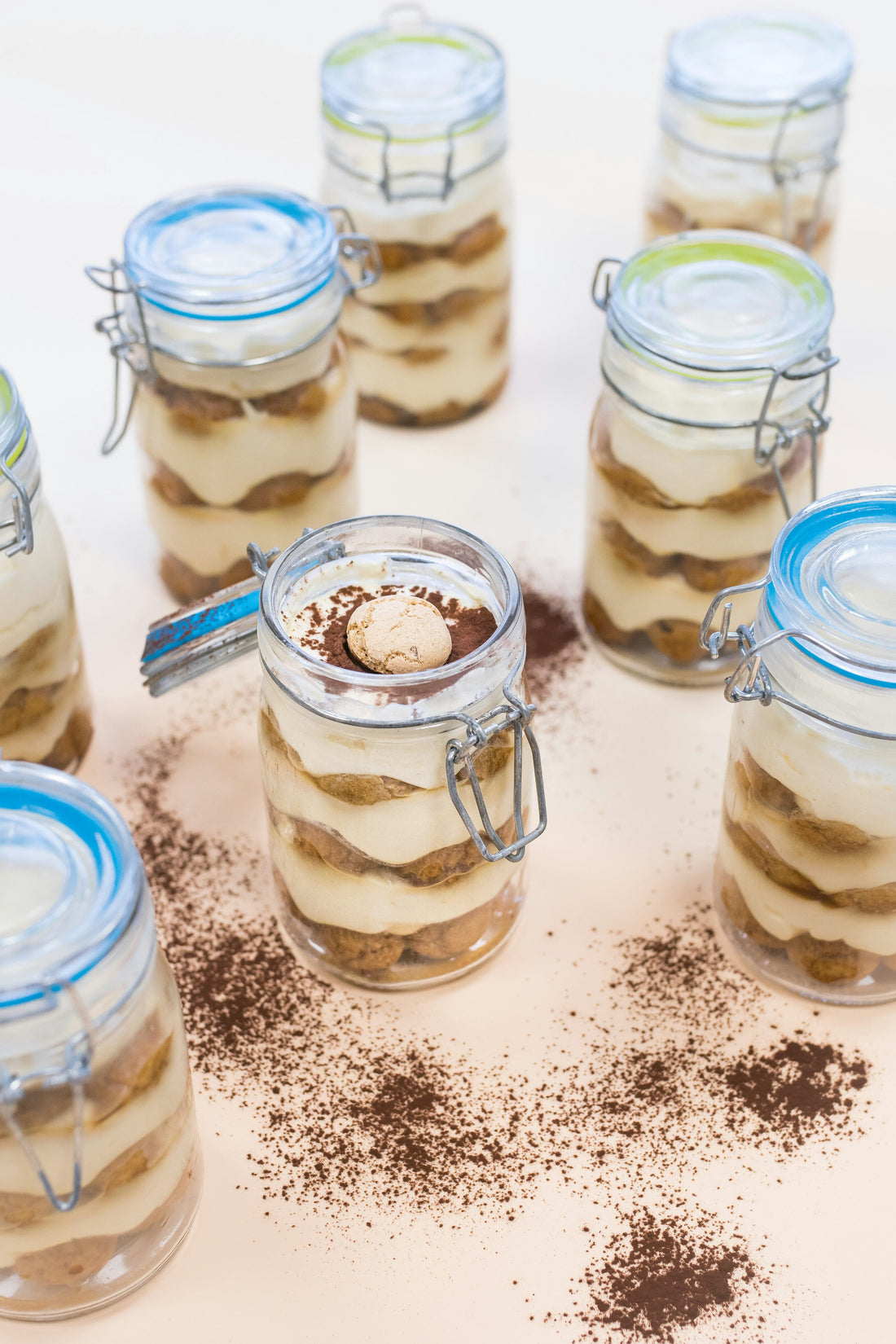 Hermetic cream dessert jars — easy no-bake summer desserts with luxury spreads